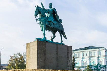 В Орле установили памятник Ивану Грозному